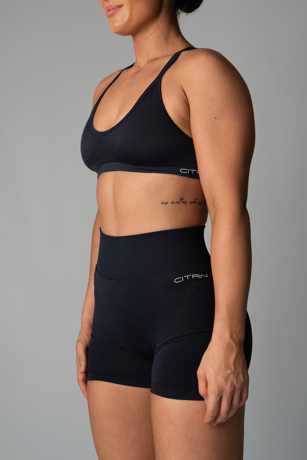 FADED SEAMLESS CROP - DARK NAVY