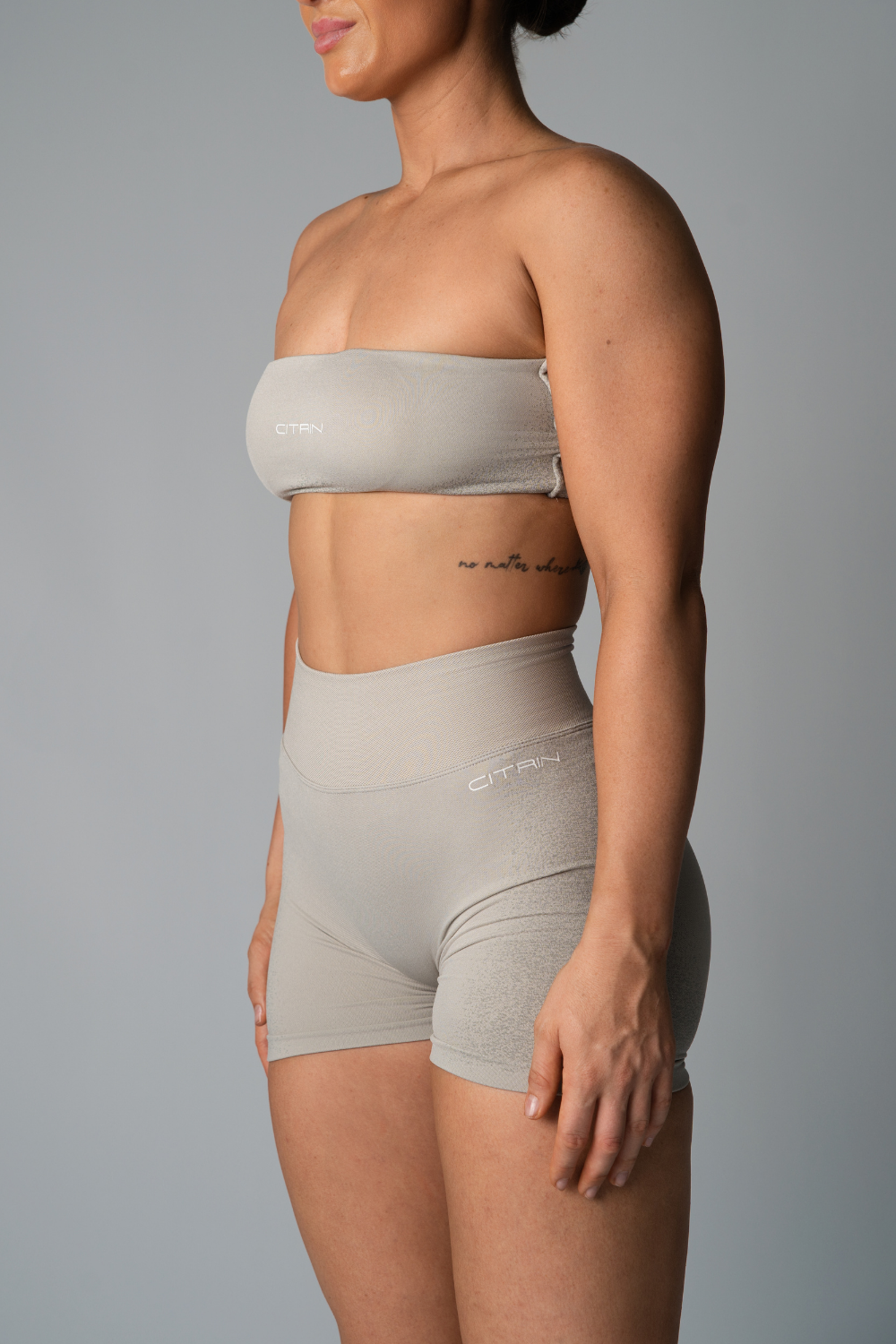 FADED SEAMLESS BANDEAU - GREY