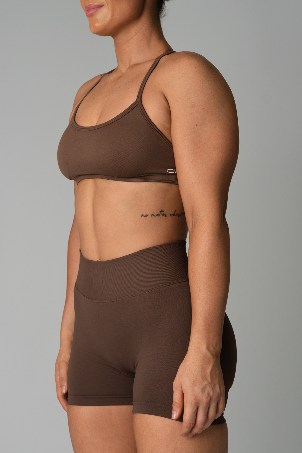 CURVE CONTOUR ADJUSTABLE CROP - COFFEE BROWN