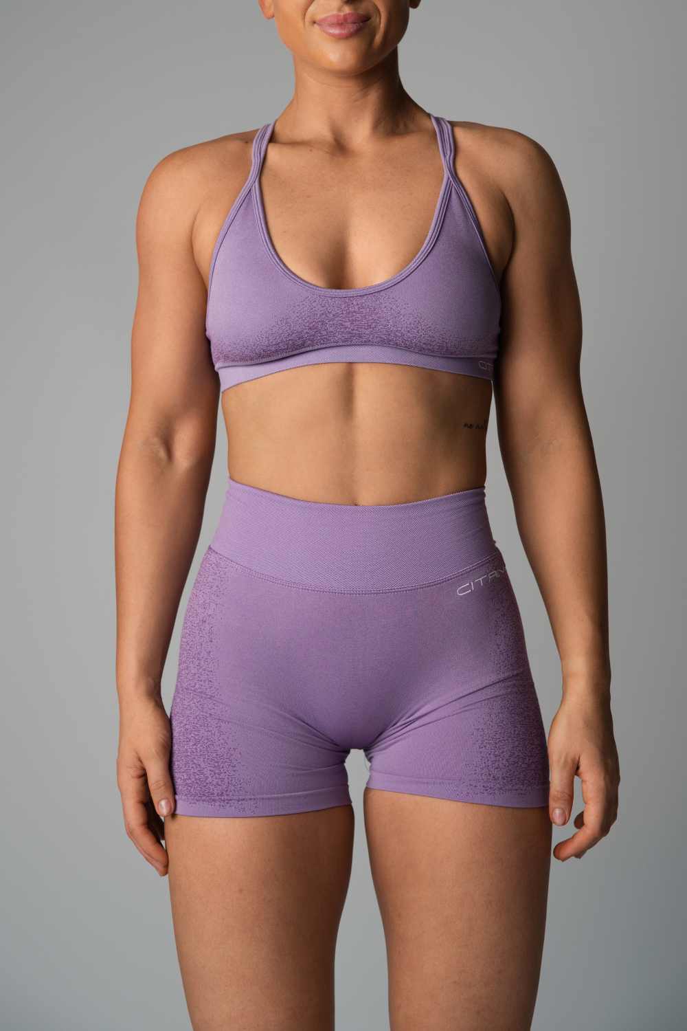 FADED SEAMLESS SHORT - PURPLE