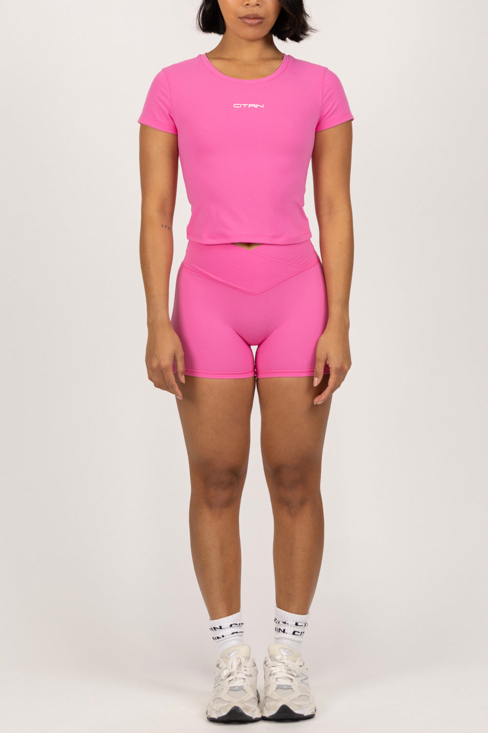 LA BELLE V-WAIST SHORTS - BARBIE PINK