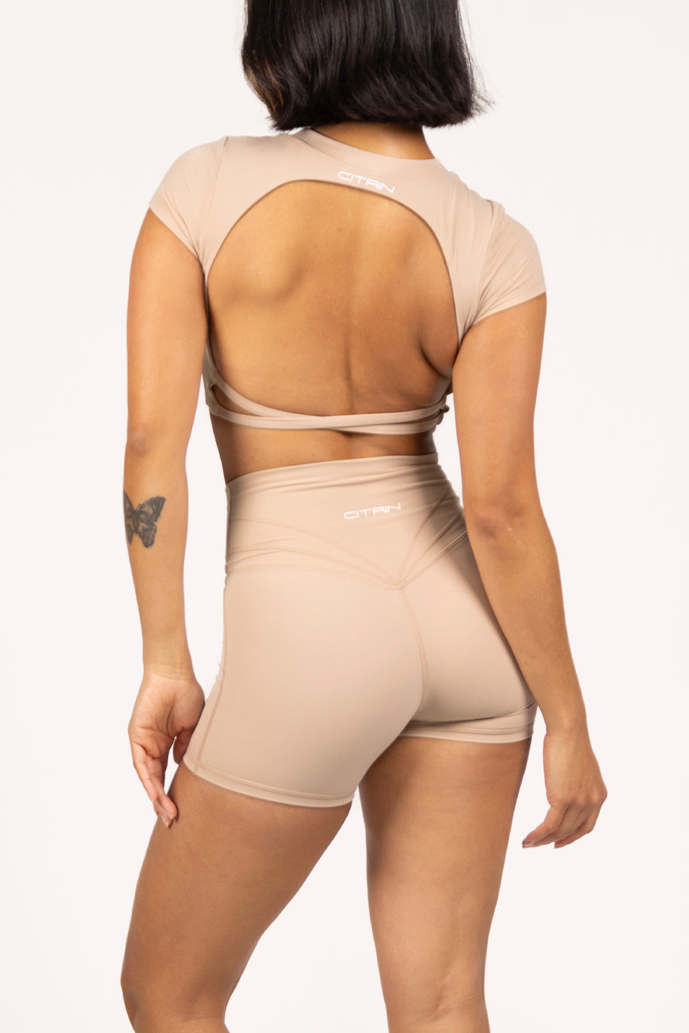 LA BELLE BACKLESS CROP - ALMOND