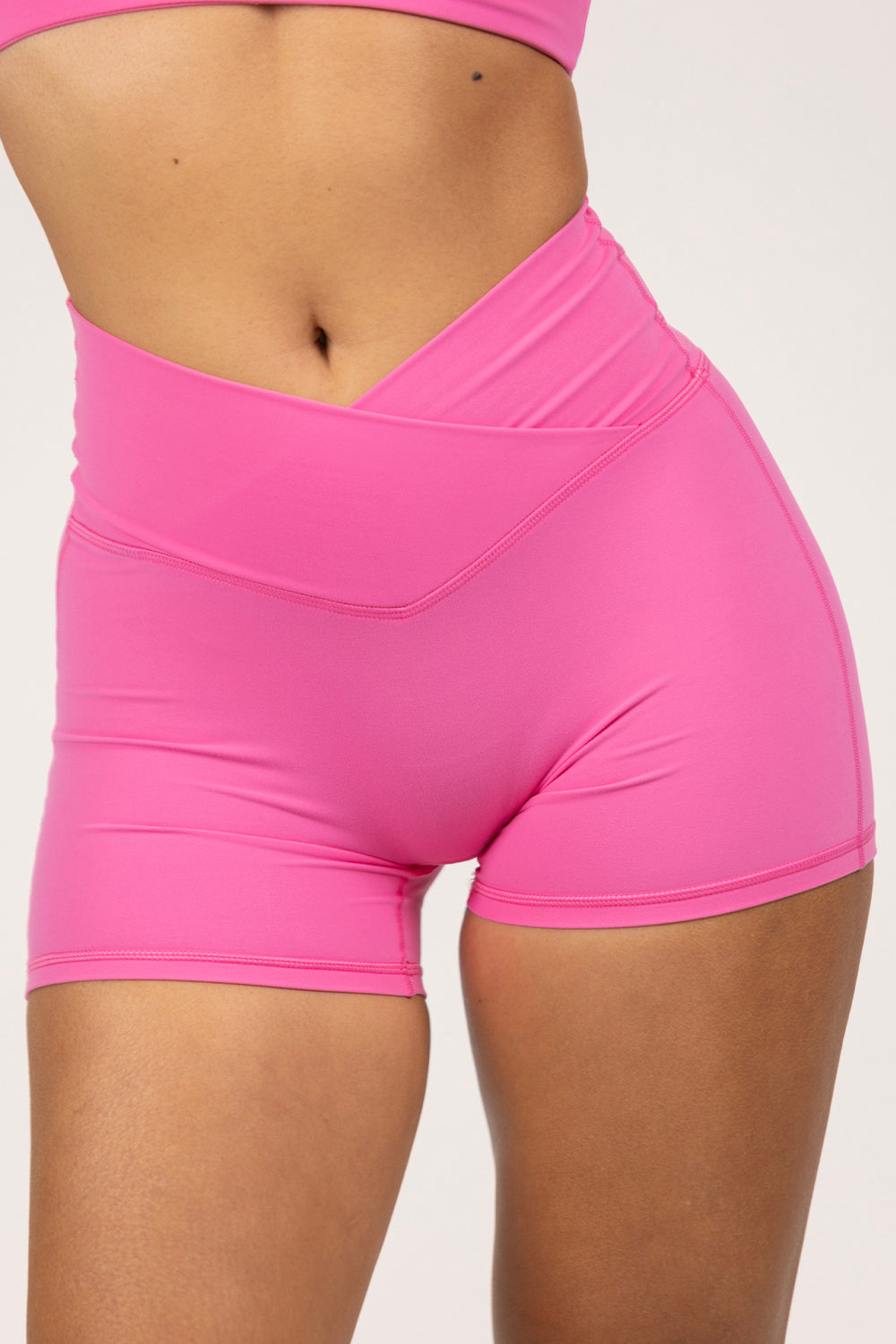 LA BELLE V-WAIST SHORTS - BARBIE PINK