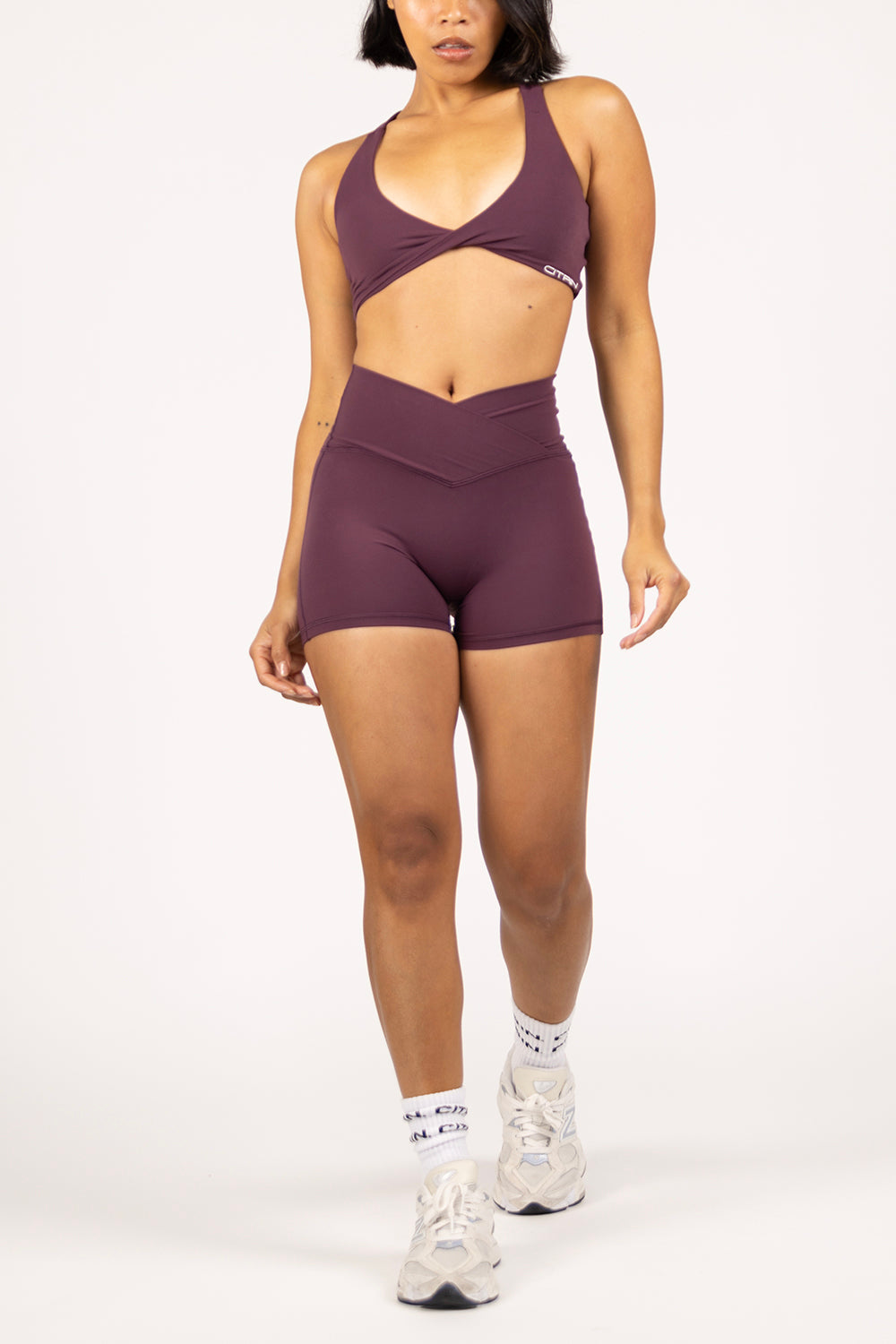 LA BELLE V-WAIST SHORTS - DEEP PLUM